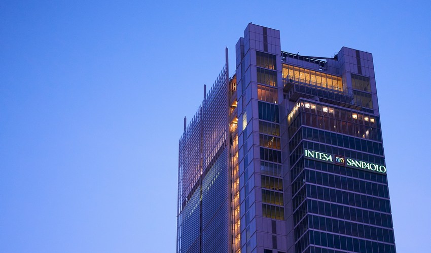 Data breach, Garante privacy sanziona Intesa Sanpaolo